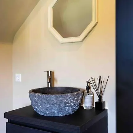Apartment Studio 22 - Woonboerderij Haaren (North Brabant)